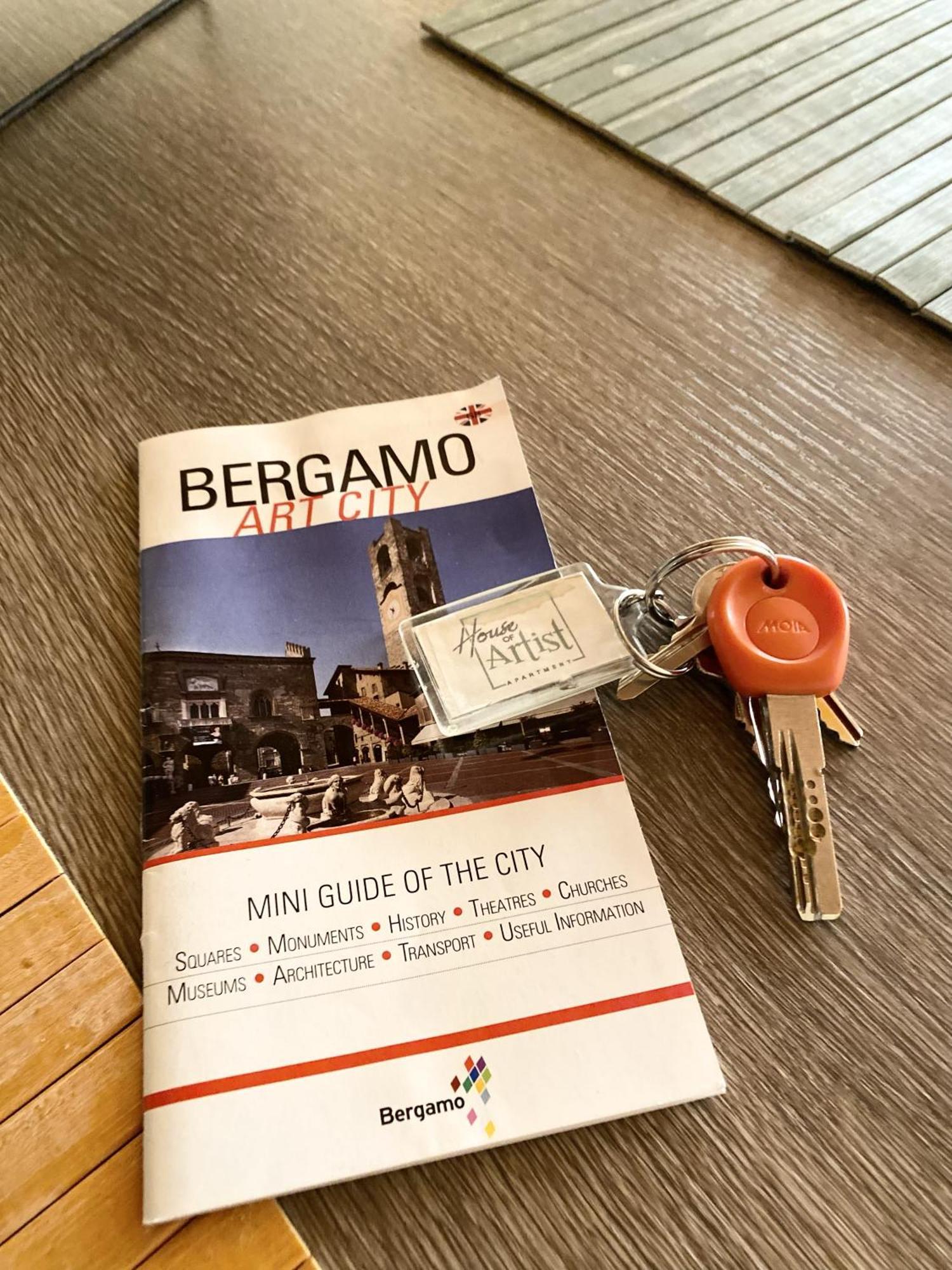 House Of Artist Apartment Bergamo Luaran gambar