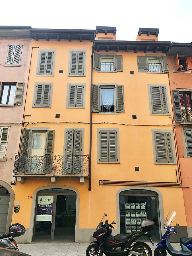 House Of Artist Apartment Bergamo Luaran gambar